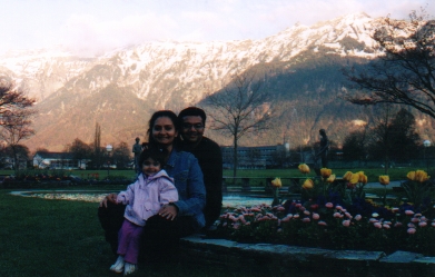 ye waadiyan, ye fizayen, bula rahi hain....